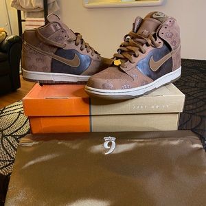 Nike Dunk High Premium ‘Mighty Crown’ Size 8.5